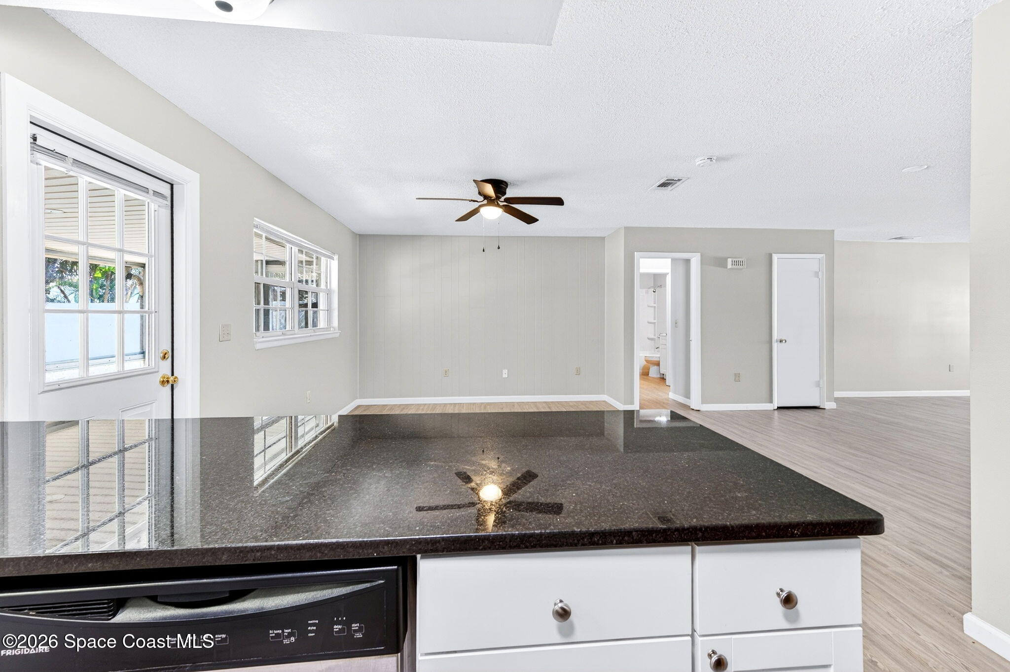 212 Emerald Drive W