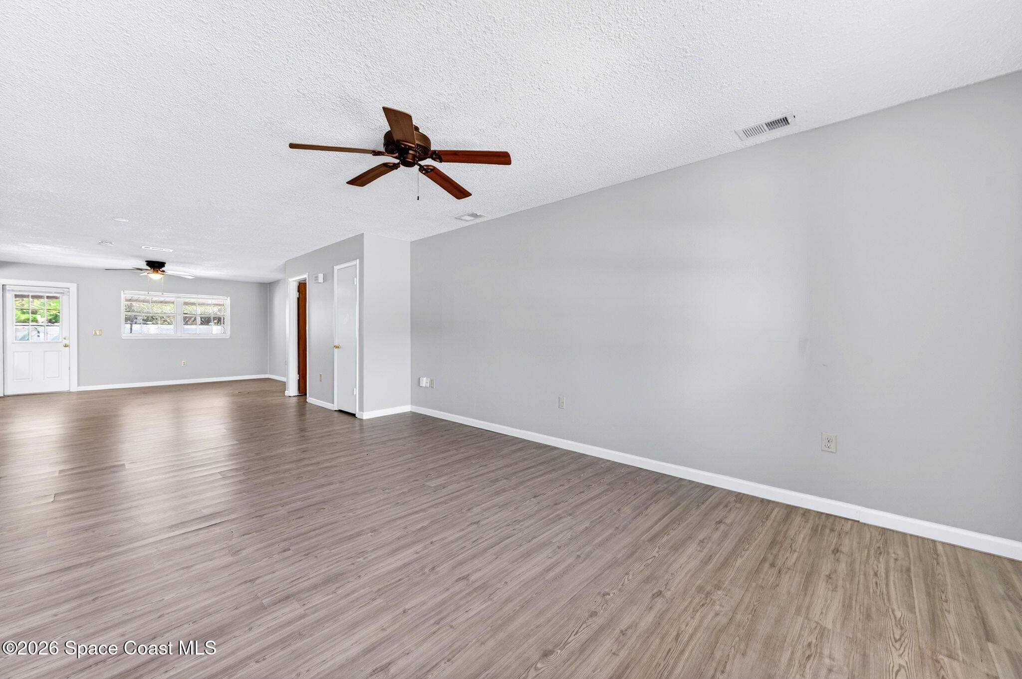 212 Emerald Drive W