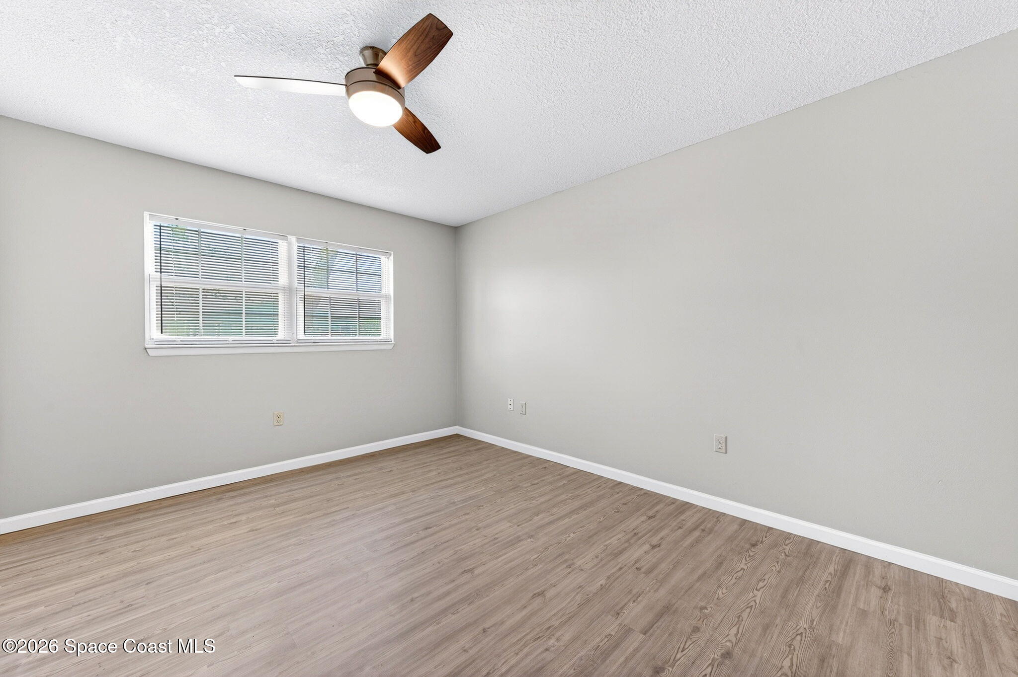 212 Emerald Drive W