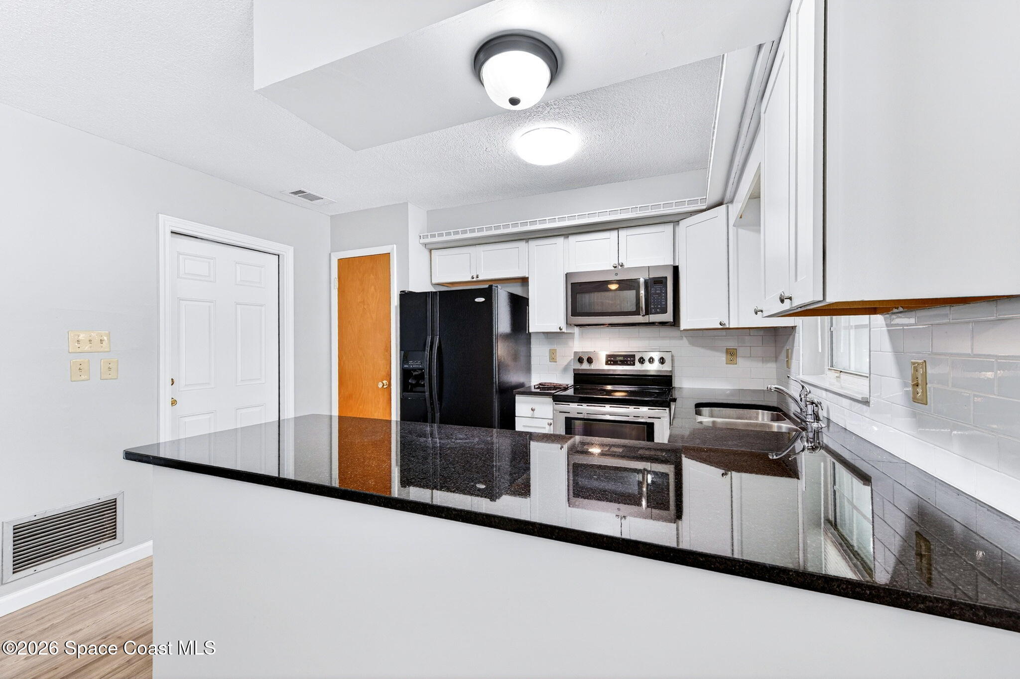 212 Emerald Drive W