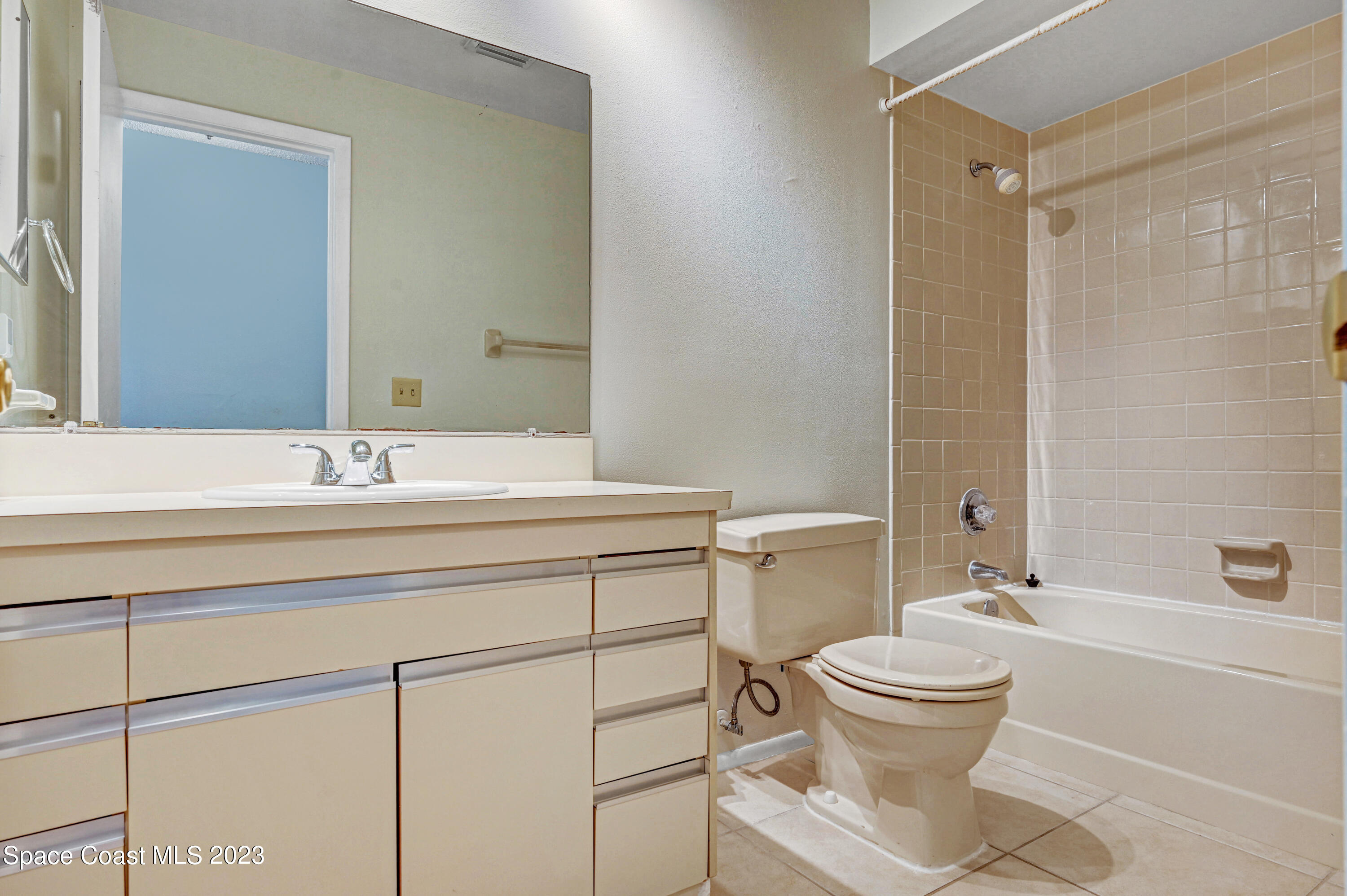 3682 Hardwood Court