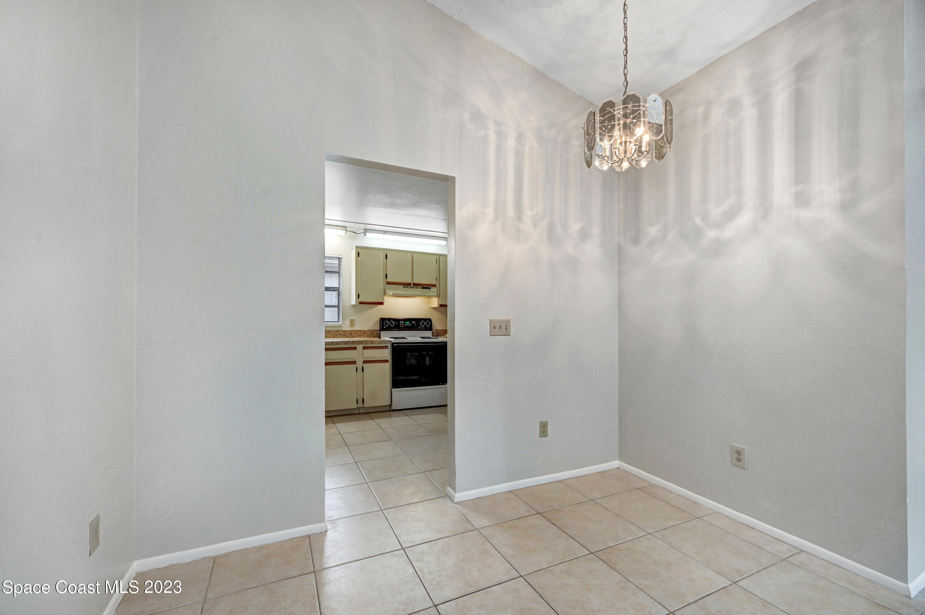 3682 Hardwood Court