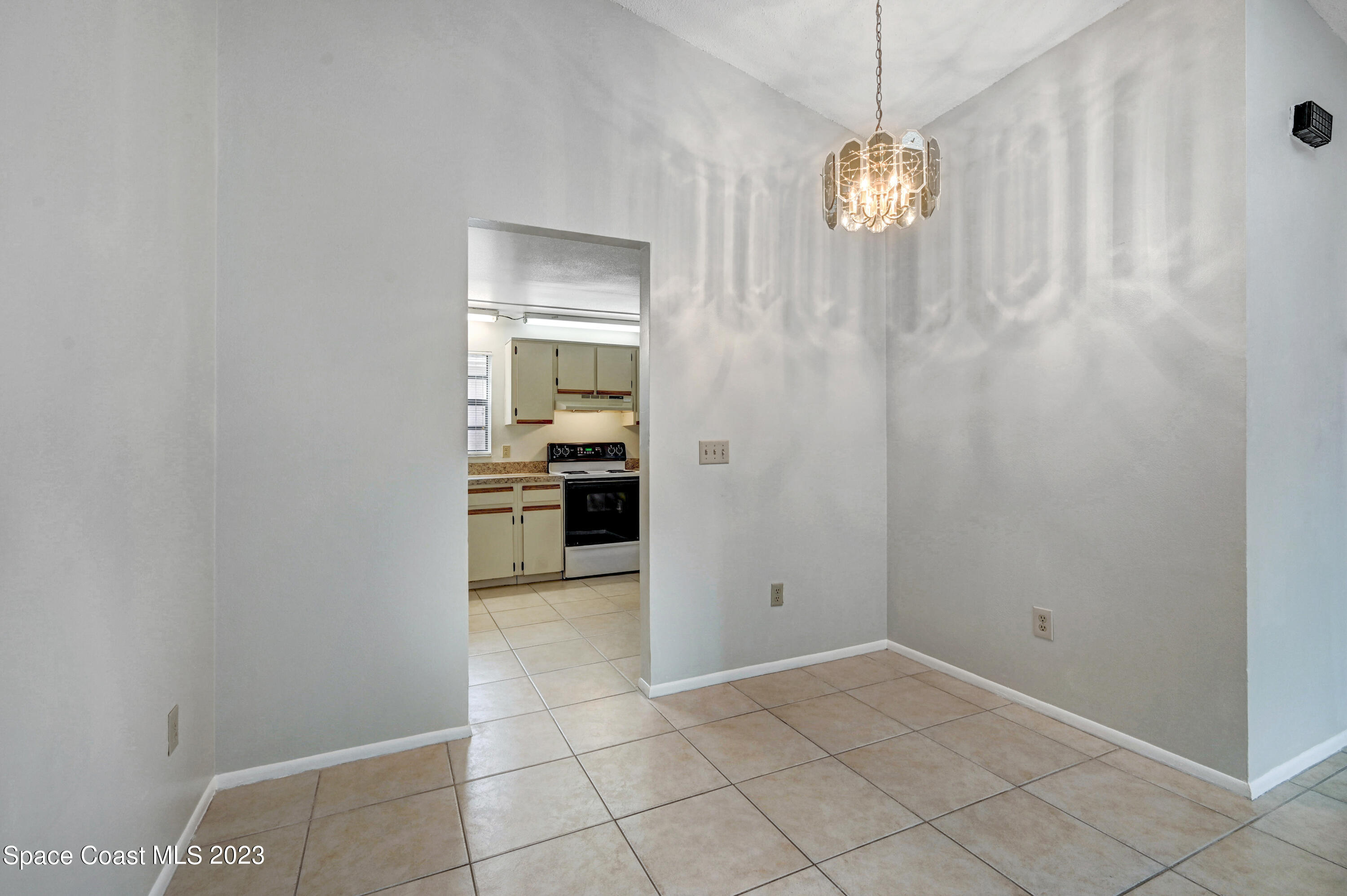 3682 Hardwood Court