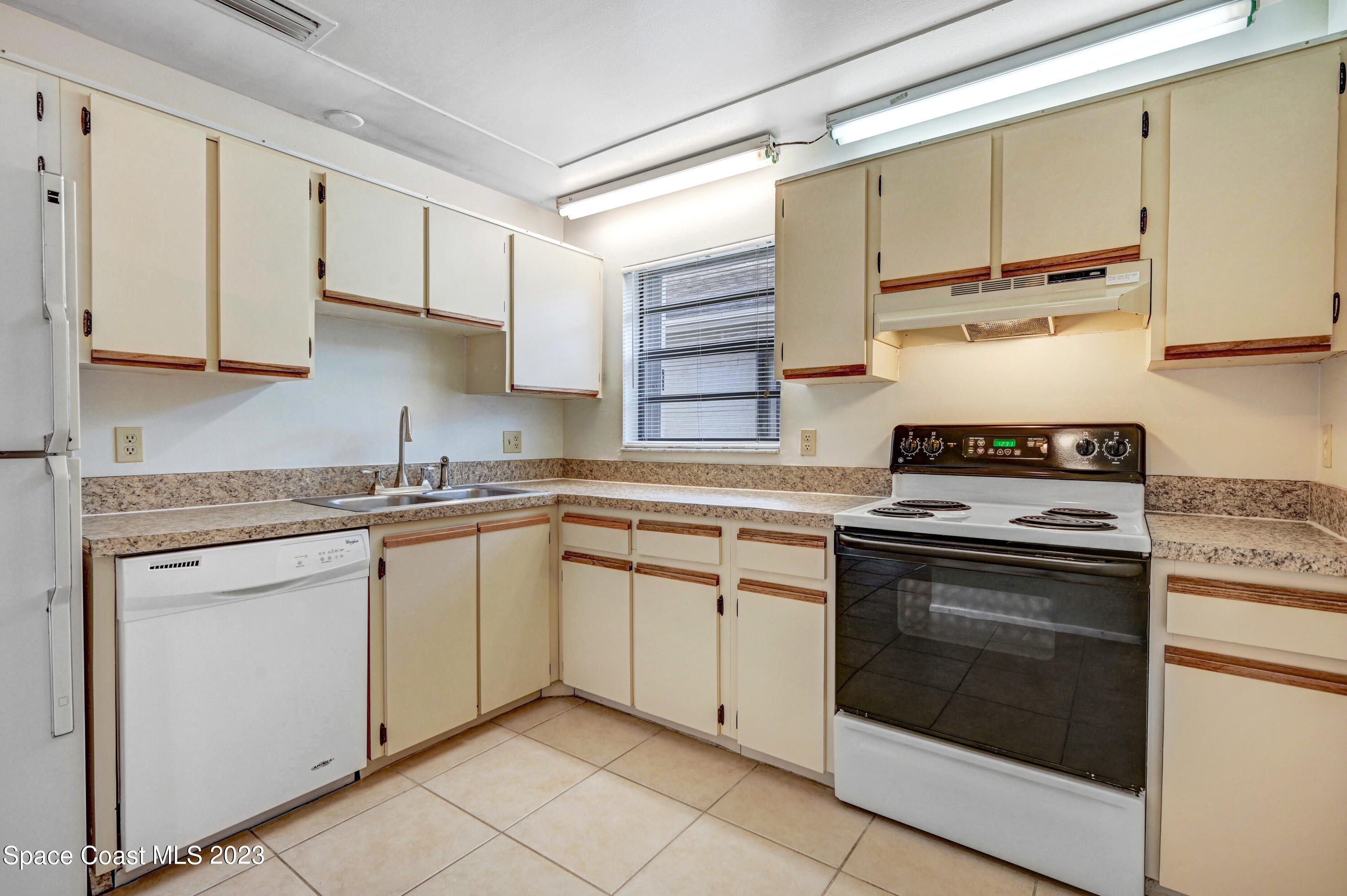 3682 Hardwood Court