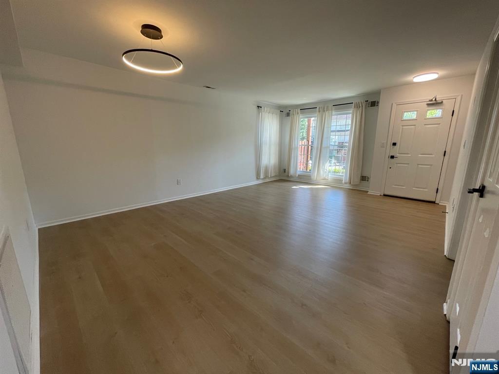 386 Village Court