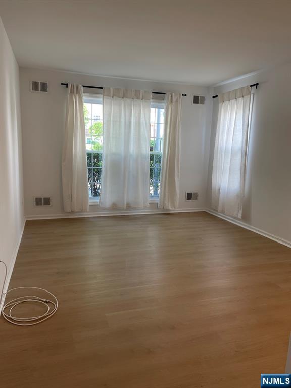 386 Village Court