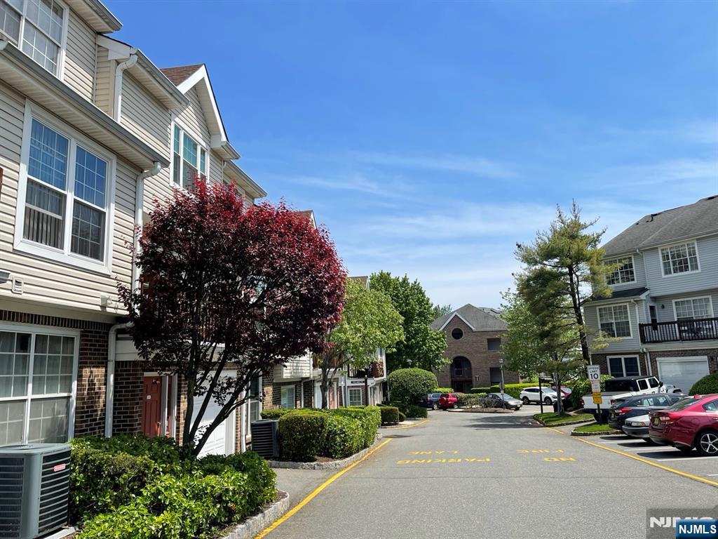 386 Village Court