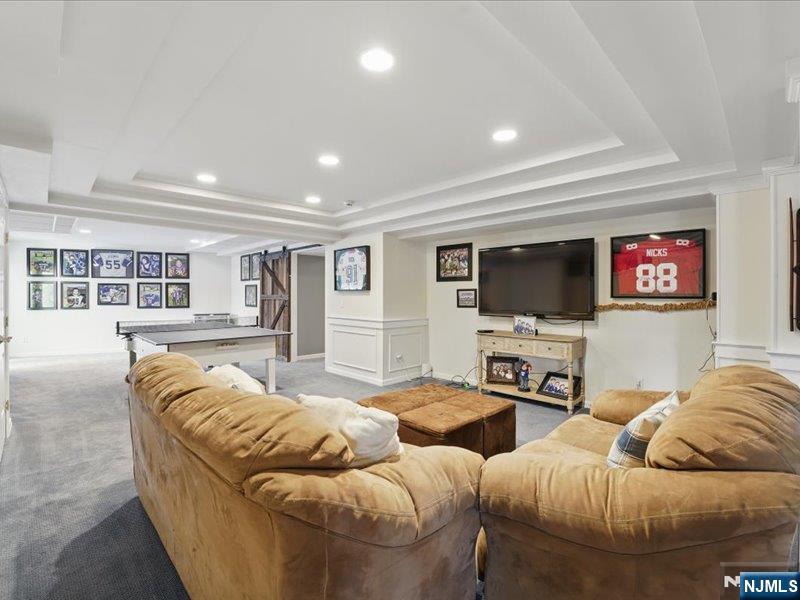 8 Matthew Place