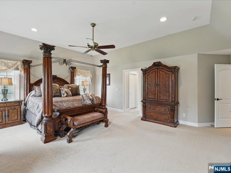 8 Matthew Place