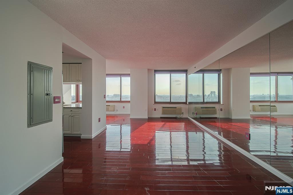 100 Old Palisade Road 3303