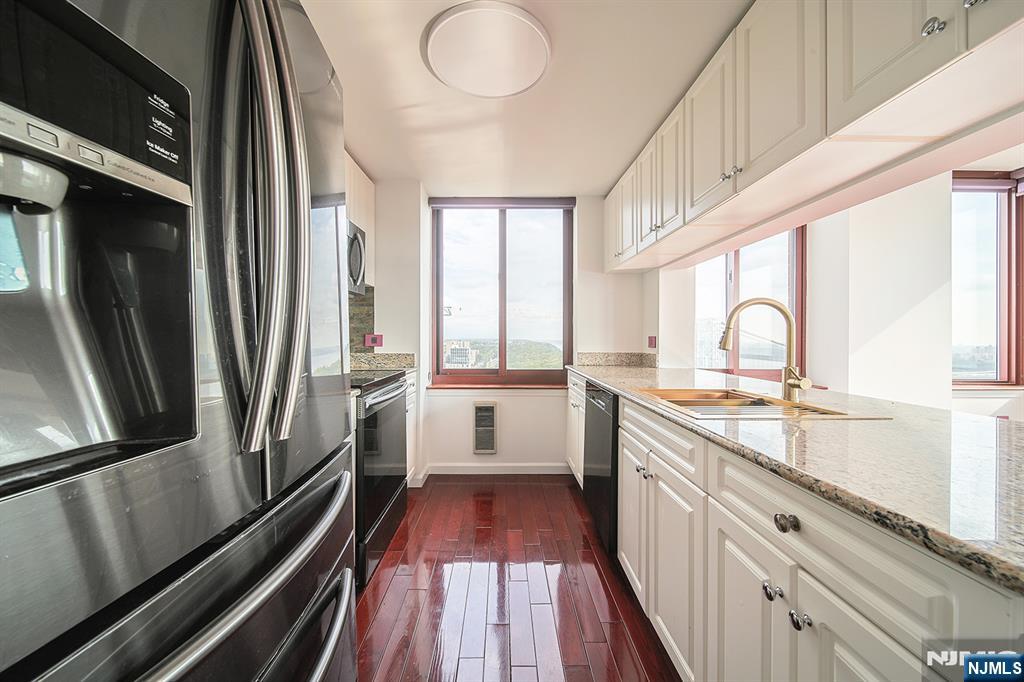 100 Old Palisade Road 3303