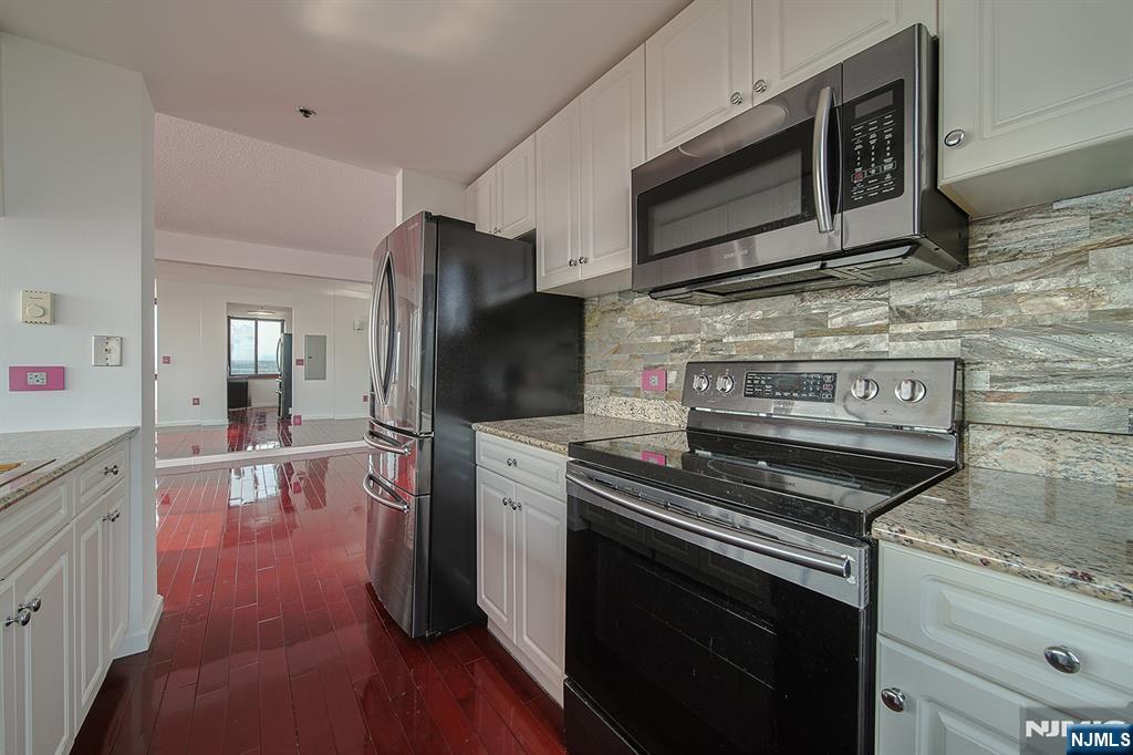 100 Old Palisade Road 3303