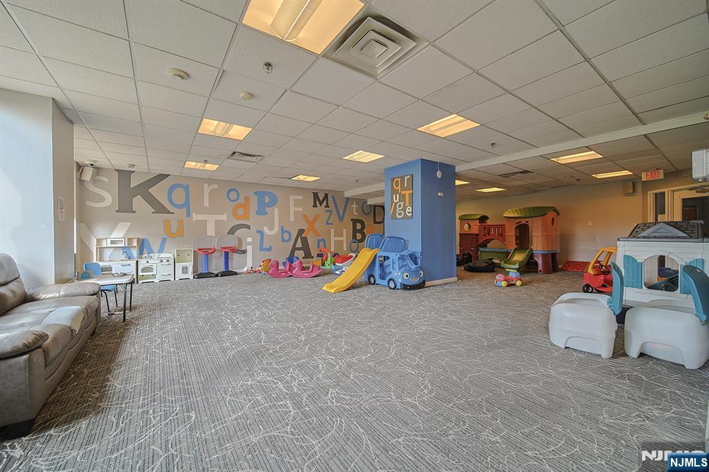 100 Old Palisade Road 3303