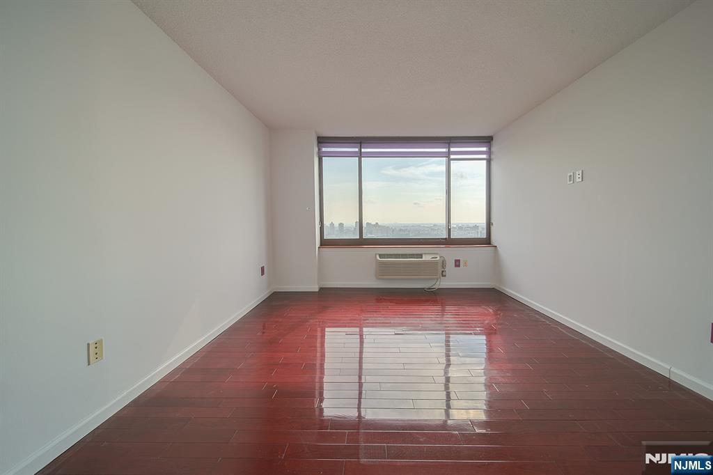 100 Old Palisade Road 3303