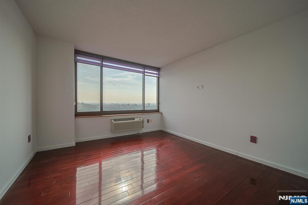 100 Old Palisade Road 3303