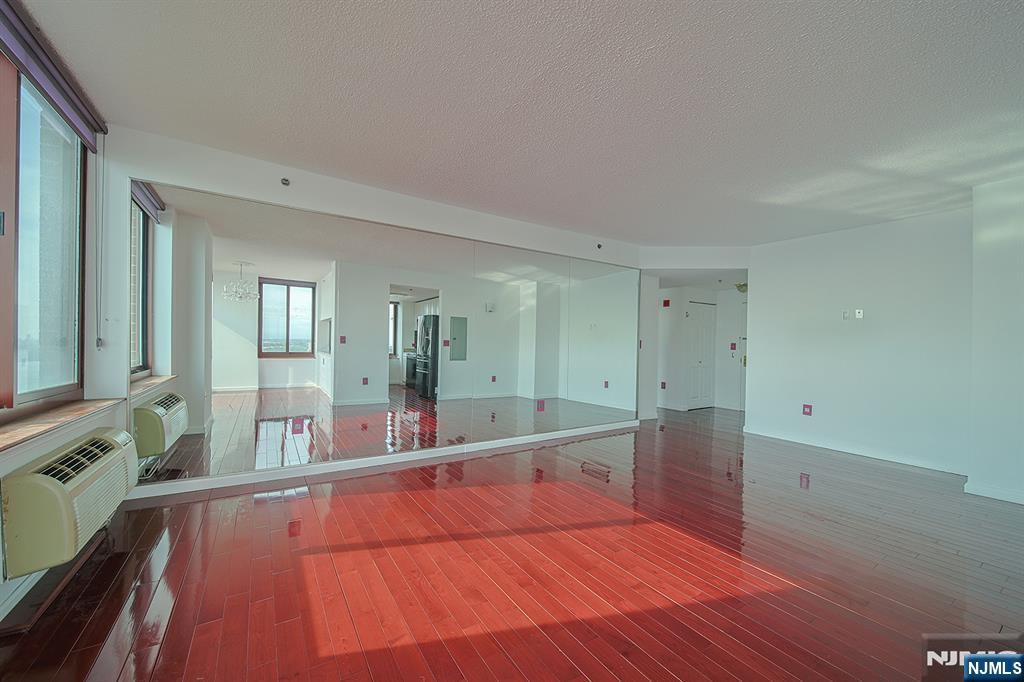 100 Old Palisade Road 3303