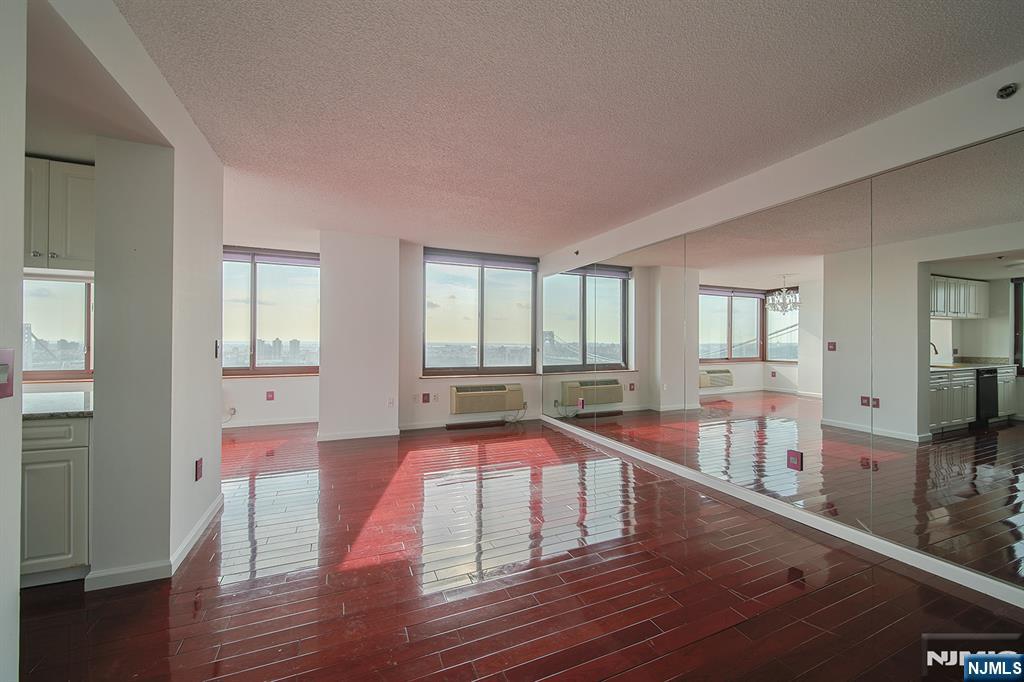 100 Old Palisade Road 3303