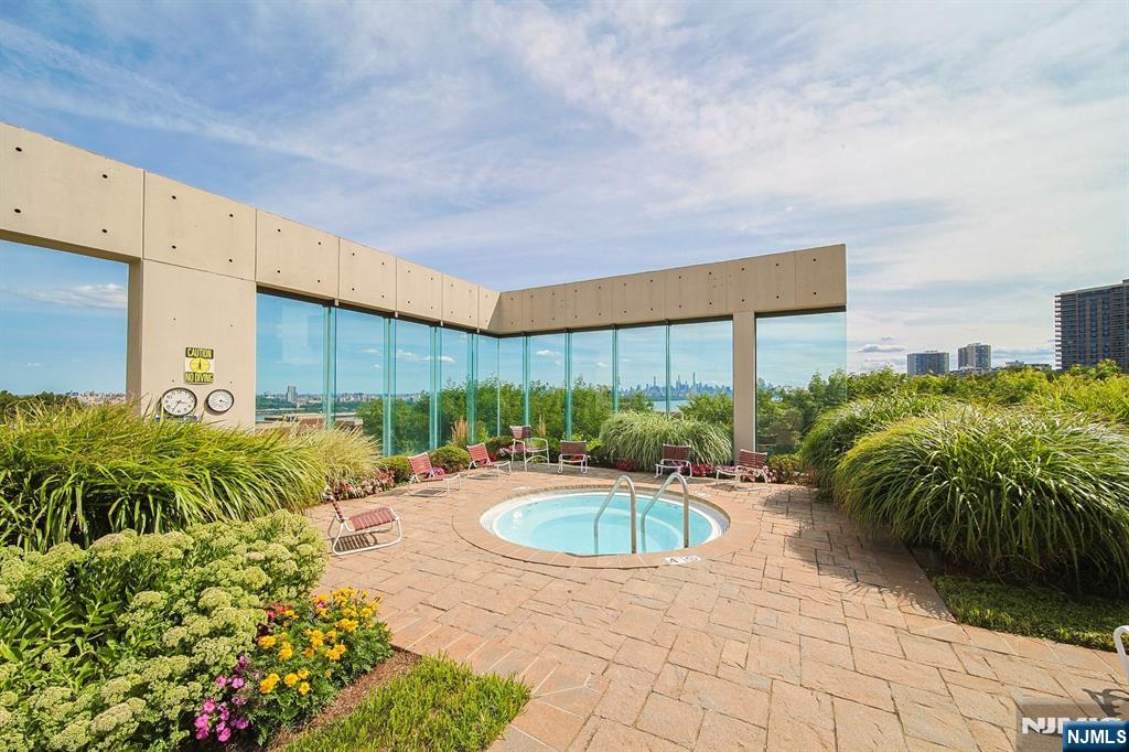 200 Old Palisade Road 7C