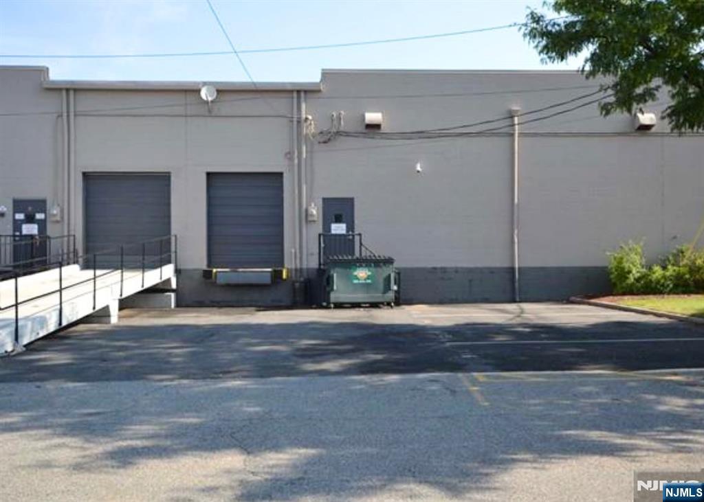 14 W Forest Avenue 14