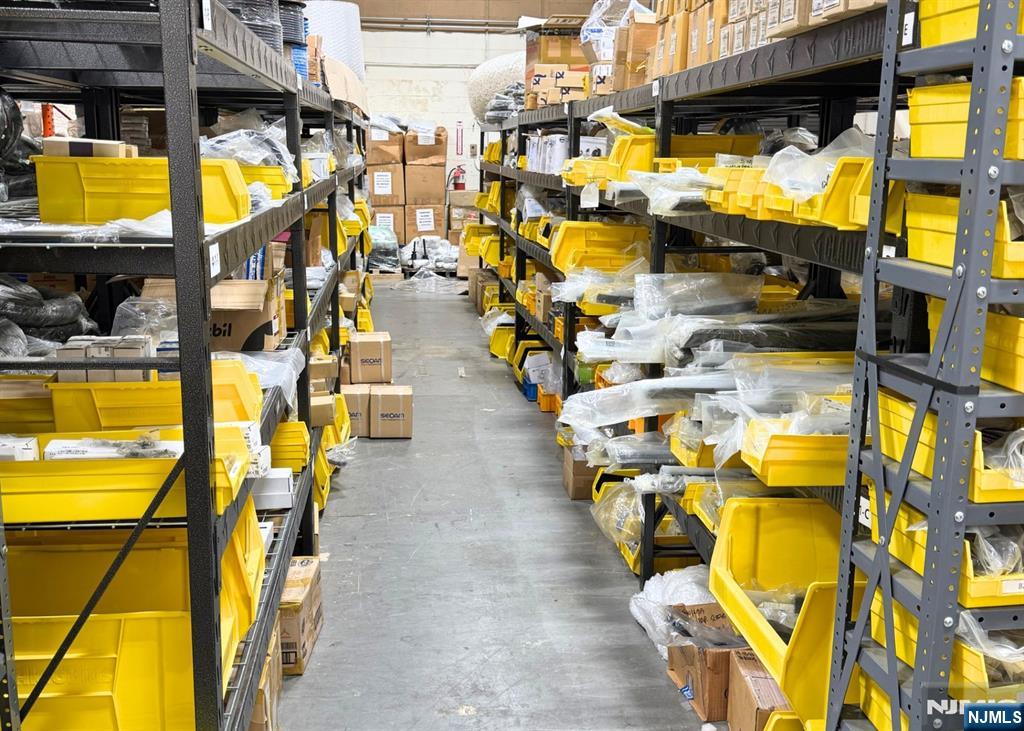 14 W Forest Avenue 14