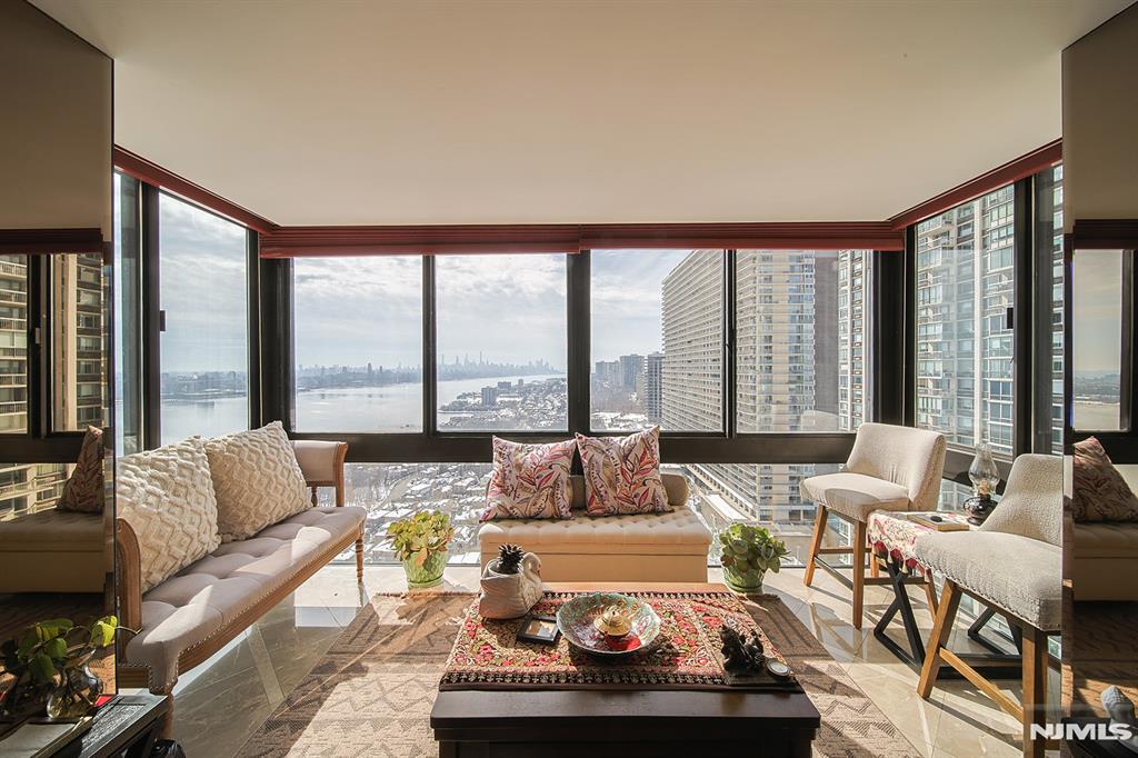 200 Old Palisade Road 16E