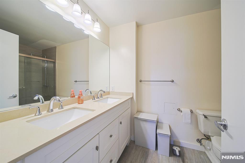 200 Old Palisade Road 9H