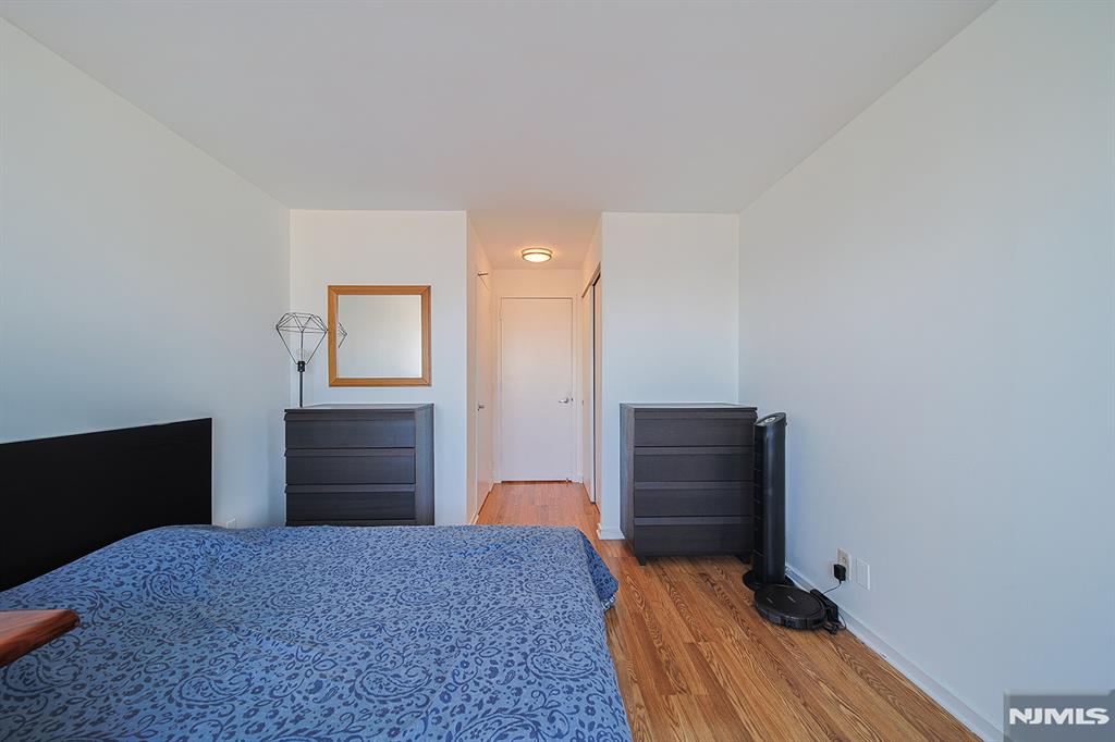 200 Old Palisade Road 9H