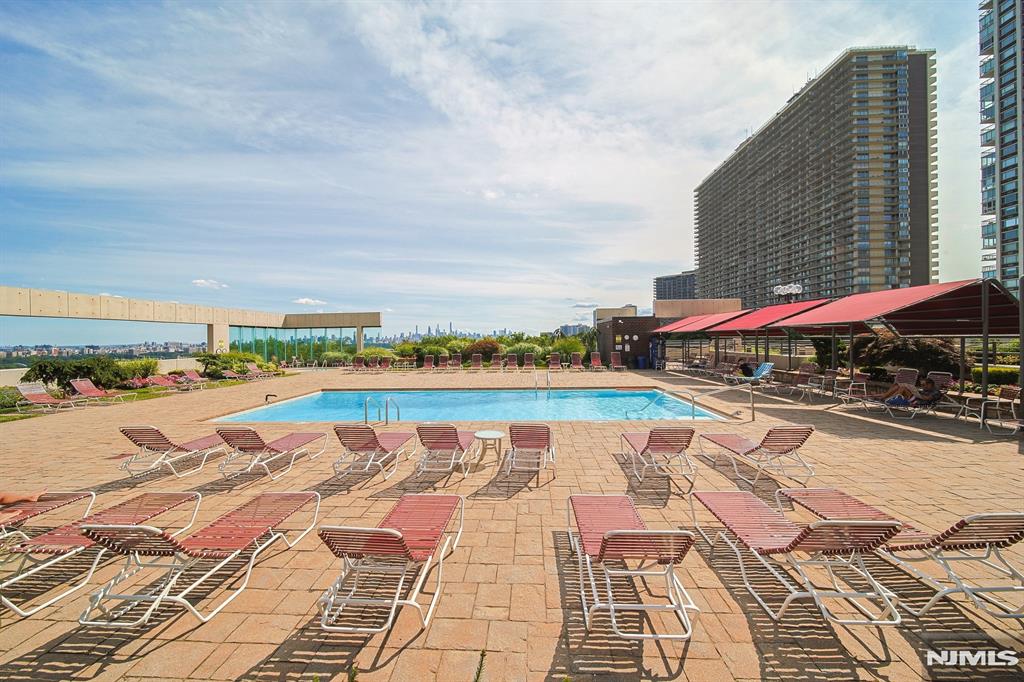 200 Old Palisade Road 9H