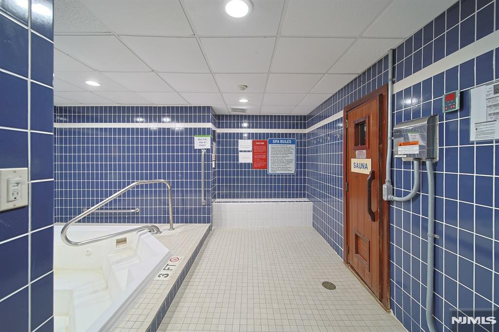 200 Old Palisade Road 9H