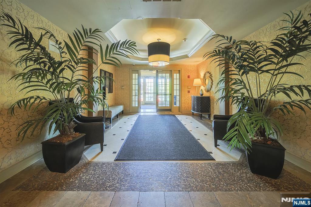 1302 The Plaza 302