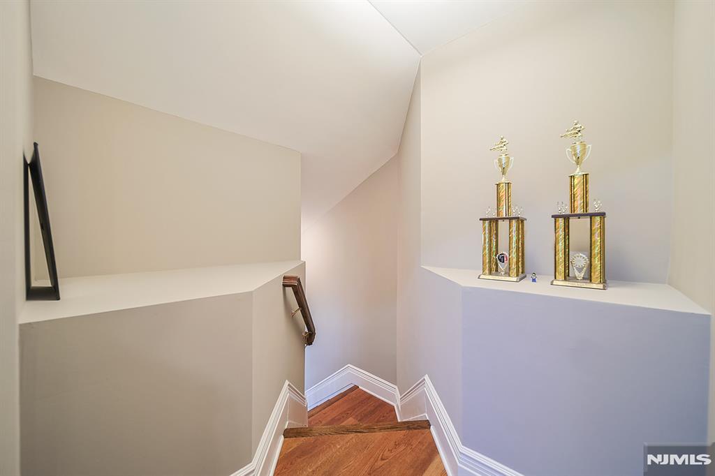 1302 The Plaza 302