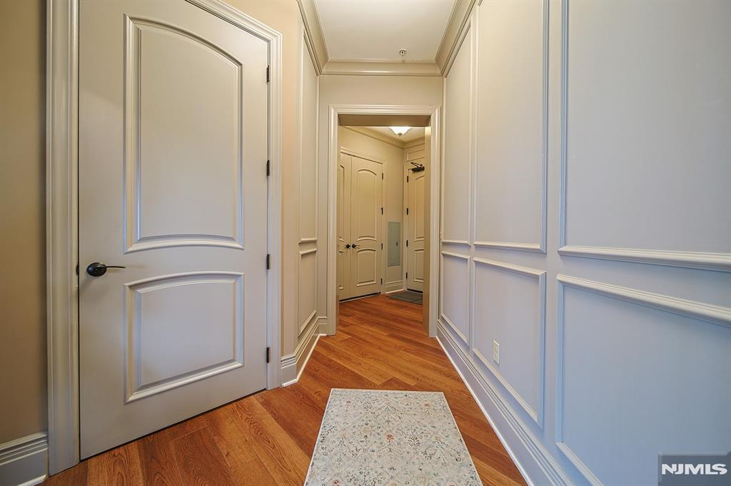 1302 The Plaza 302