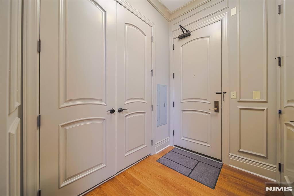 1302 The Plaza 302