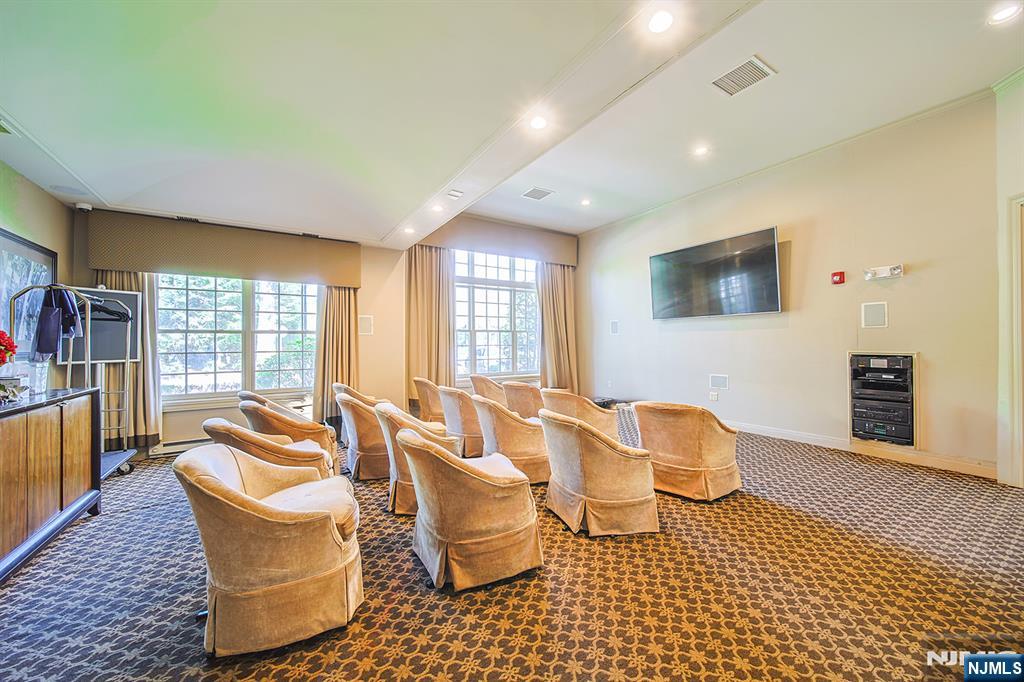1302 The Plaza 302