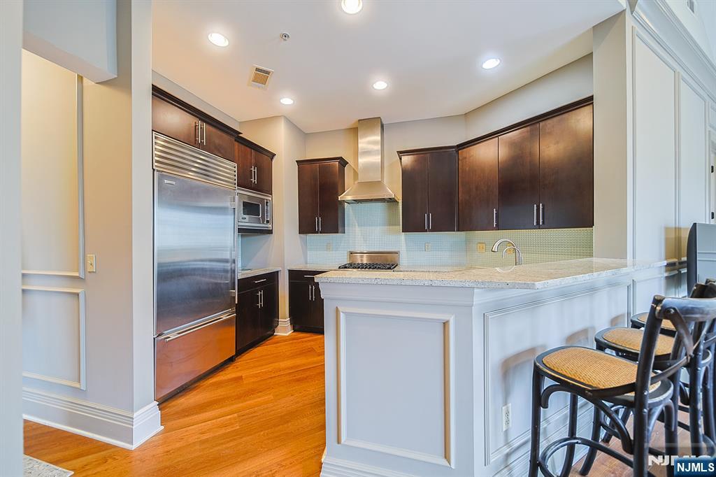 1302 The Plaza 302