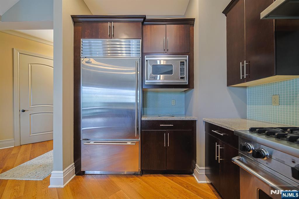 1302 The Plaza 302