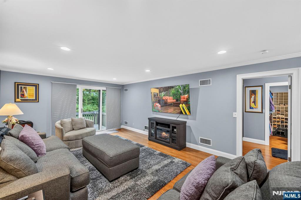 69 Peach Hill Court