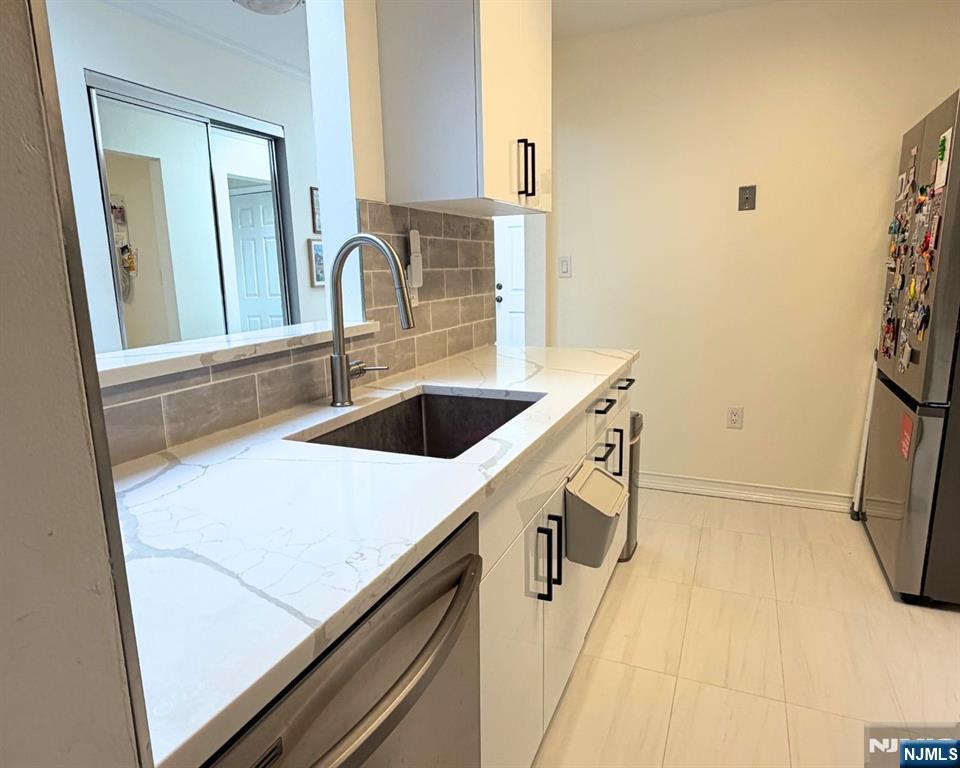 800 River Road 333