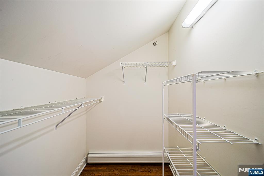 2462 3rd Street 2462