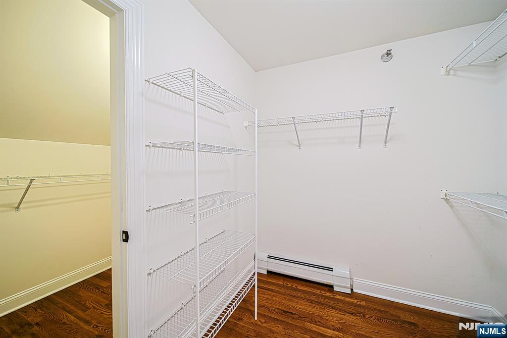 2462 3rd Street 2462