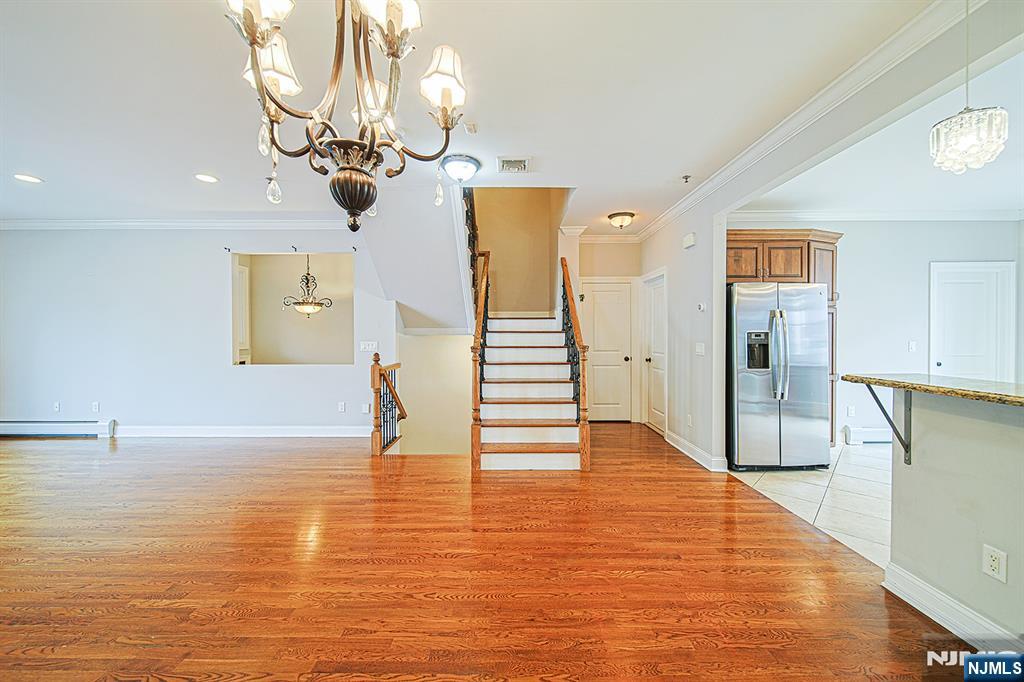 2462 3rd Street 2462