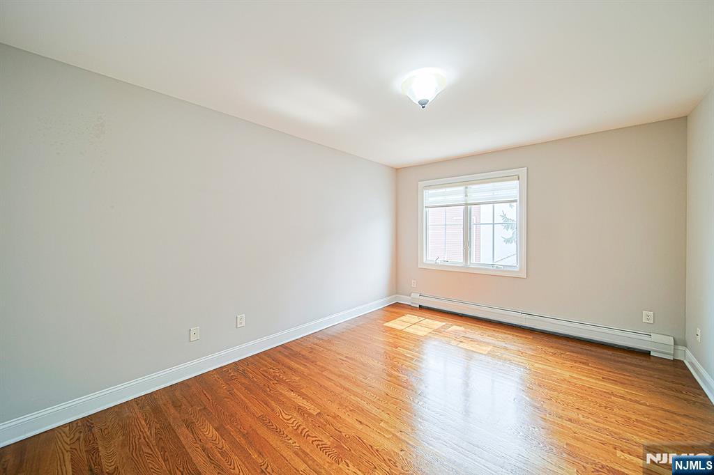 2462 3rd Street 2462