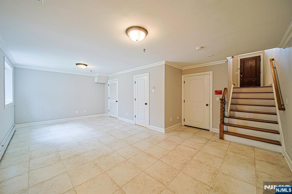 2462 3rd Street 2462