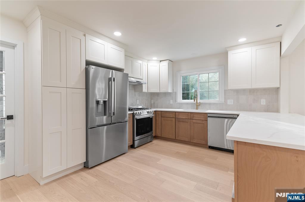 353 Oakdene Avenue