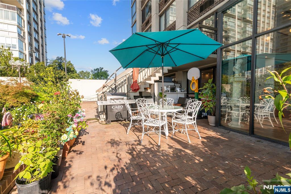 200 Old Palisade Road TH2