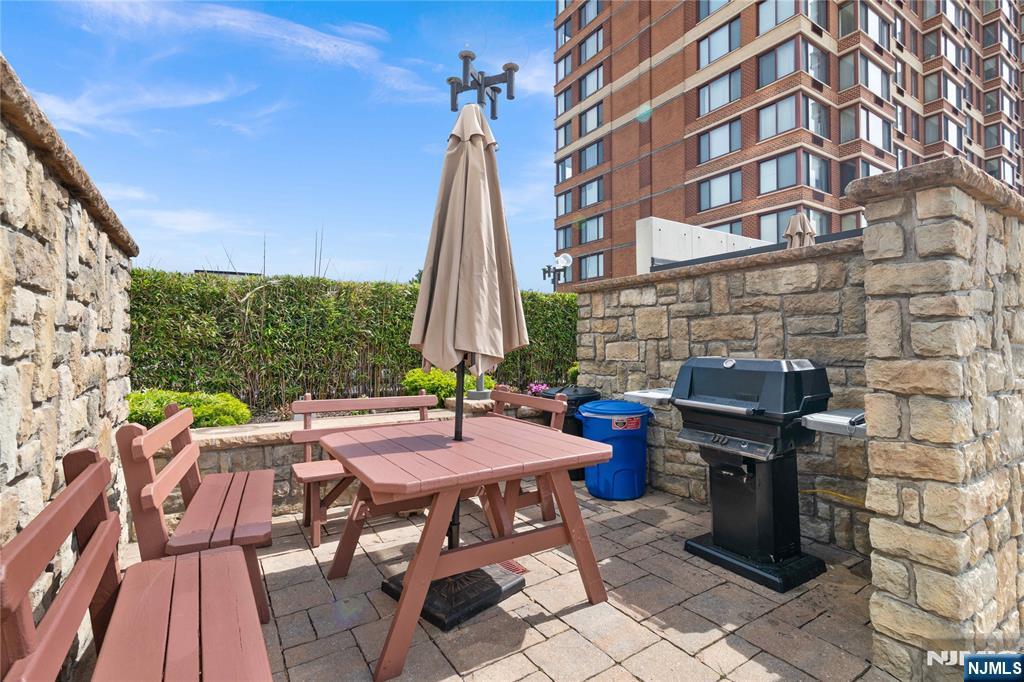 200 Old Palisade Road TH2