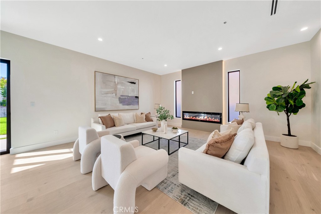 25871 Via Del Sur