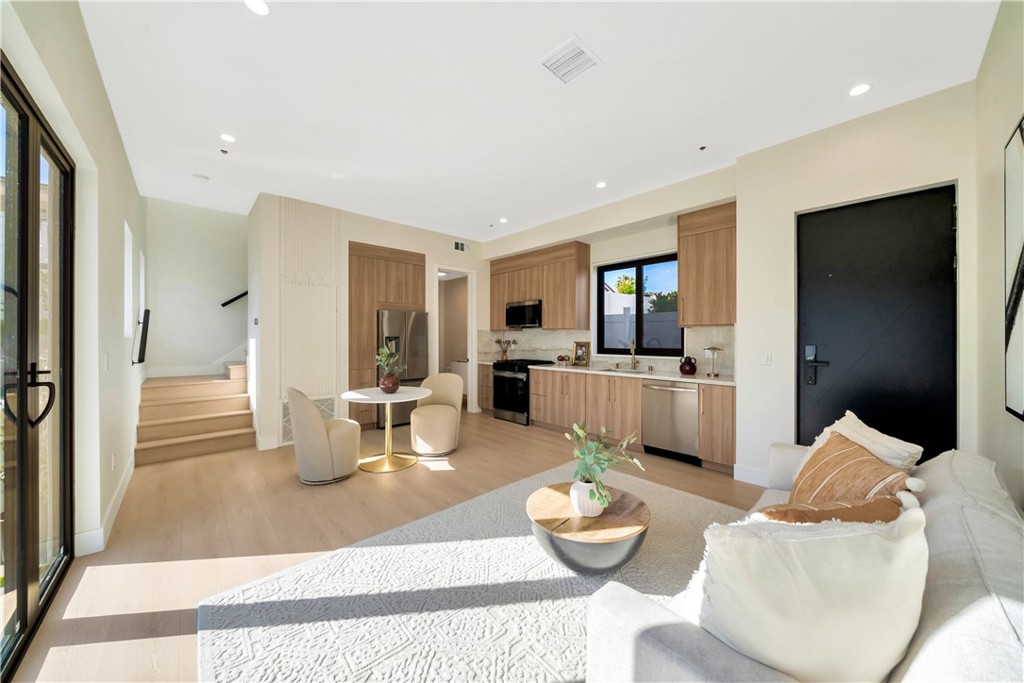 25871 Via Del Sur