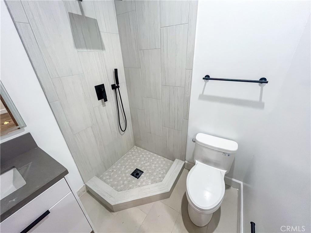 3020 1/2 Virginia Road