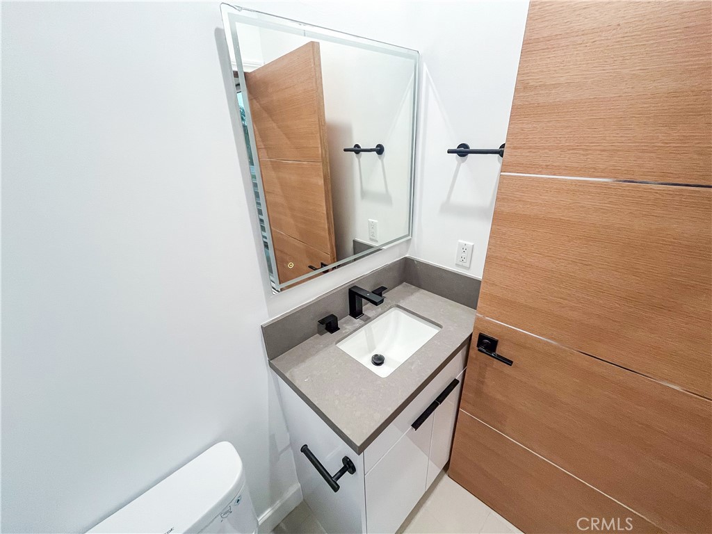 3020 1/2 Virginia Road